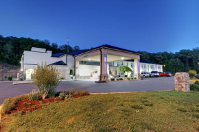 Гостиница Holiday Inn Express Hurricane Mills Waverly, an IHG Hotel  Хуррикейн Майлс